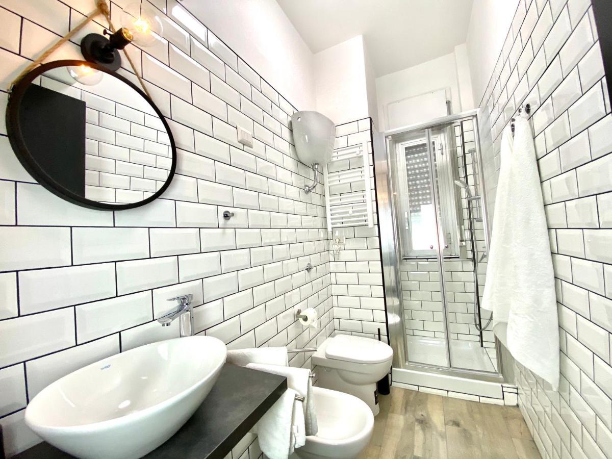 Linea1 Loft Apartment เนเปิลส์ ภายนอก รูปภาพ